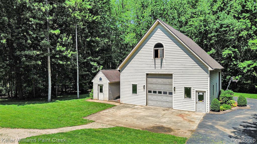 6365 Hayfield Lane, Almont, MI 48003 — Photo 38