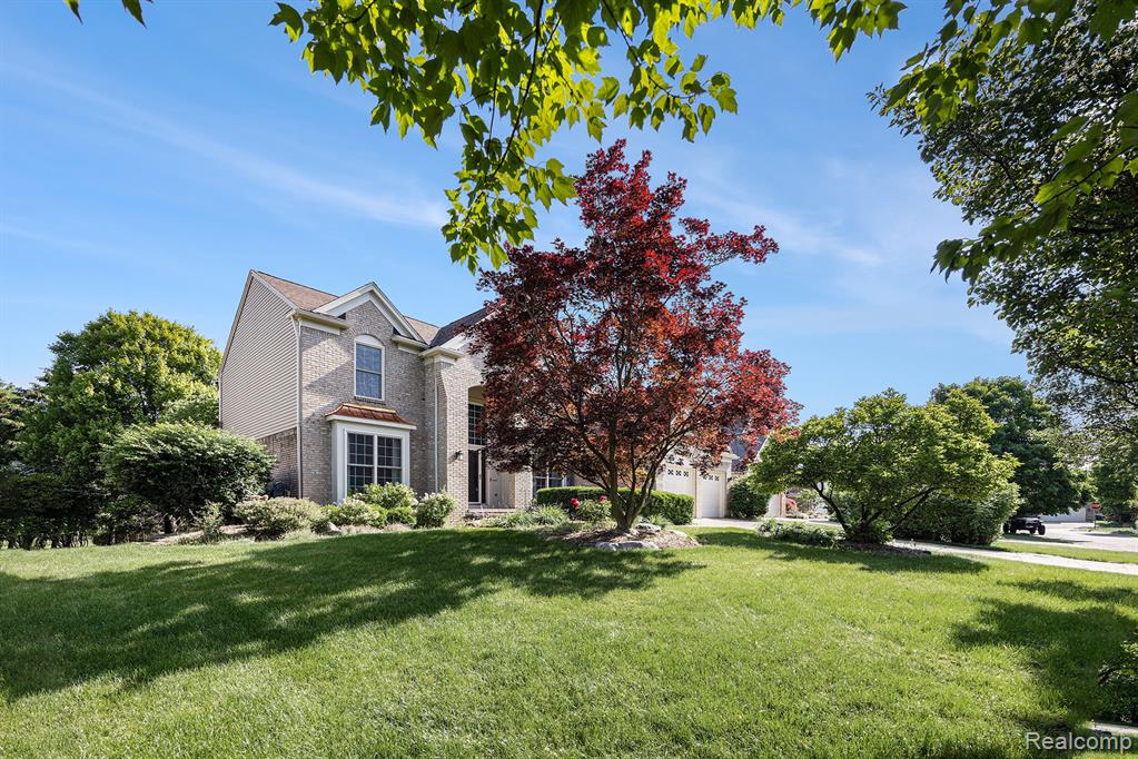 5686 Cherry Lane, West Bloomfield, MI 48324 — Photo 45