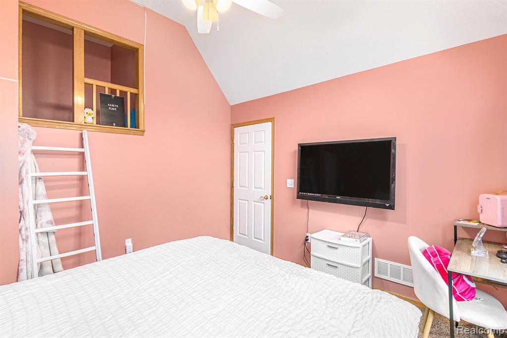 6140 Seymour Road, Swartz Creek, MI 48473 — Photo 28