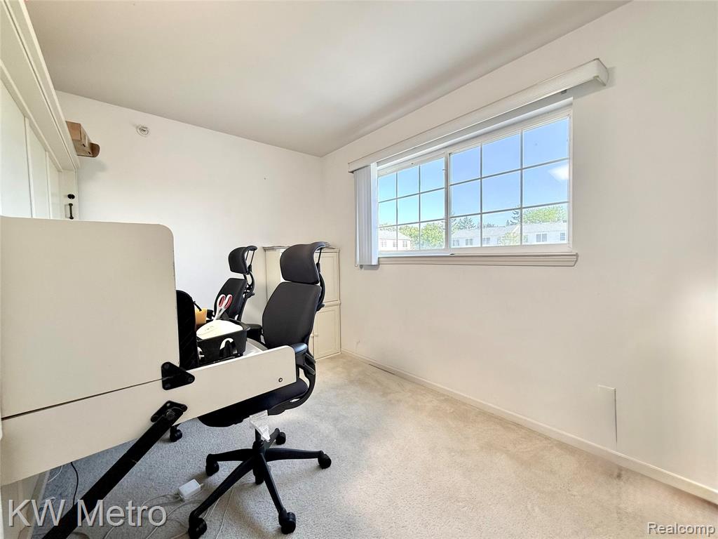 1870 Lindsay Lane, Ann Arbor, MI 48104 — Photo 11