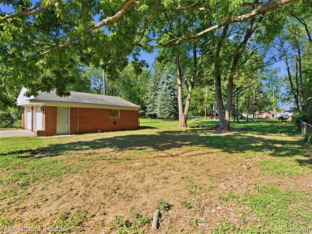 47375 Harry Street, Utica, MI 48317 — Photo 30