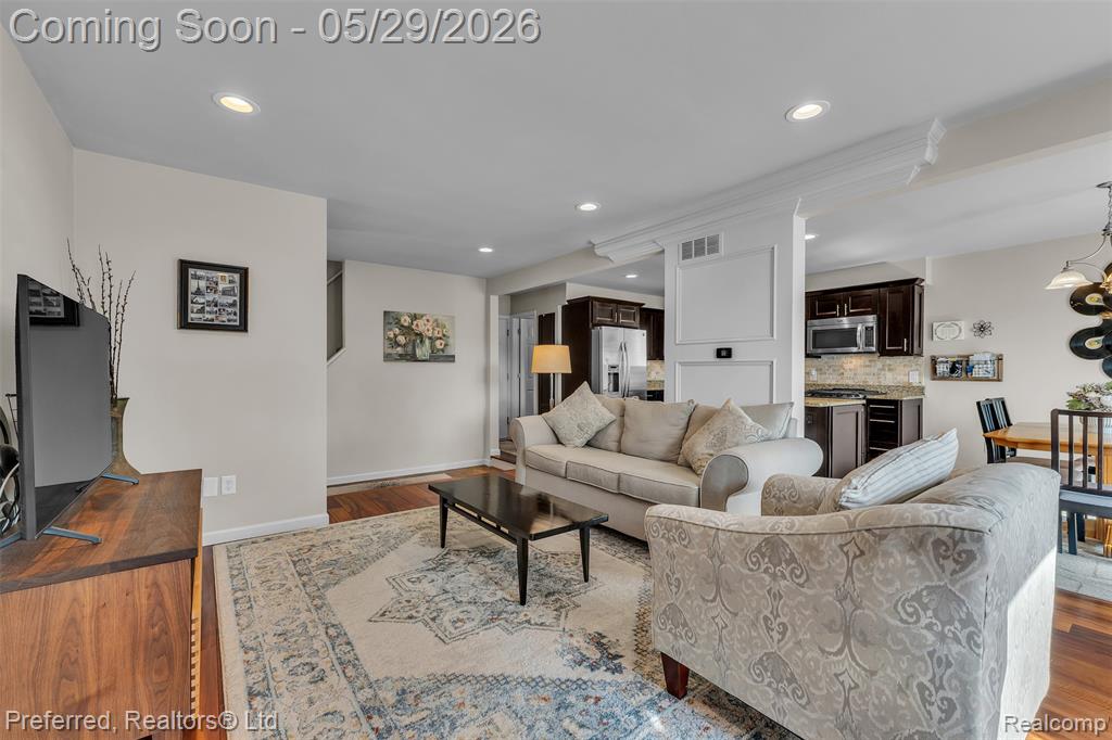 3812 Maiden Street, Waterford, MI 48329 — Photo 10