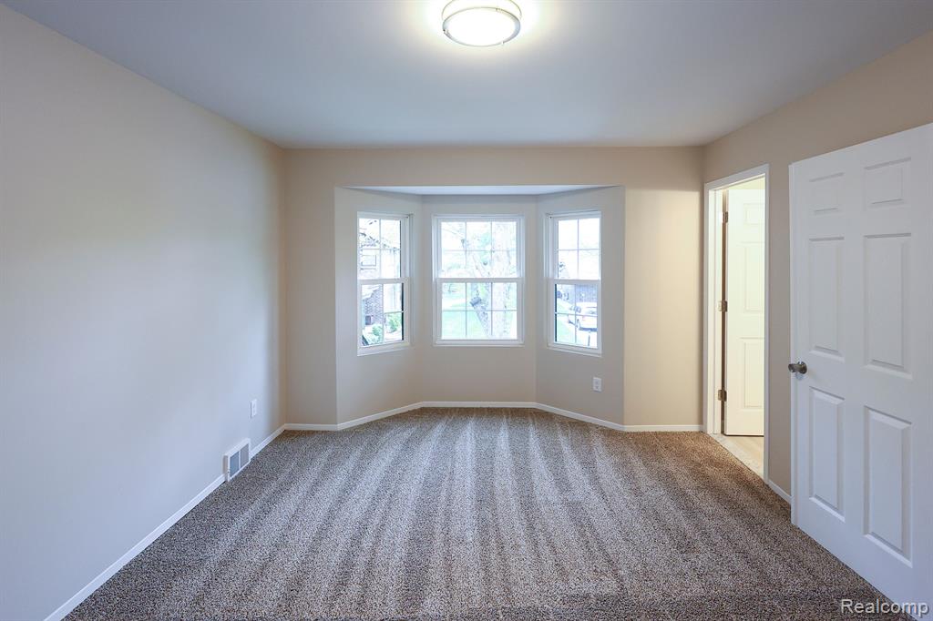 25151 GREENBROOKE Drive, Southfield, MI 48033 — Photo 19