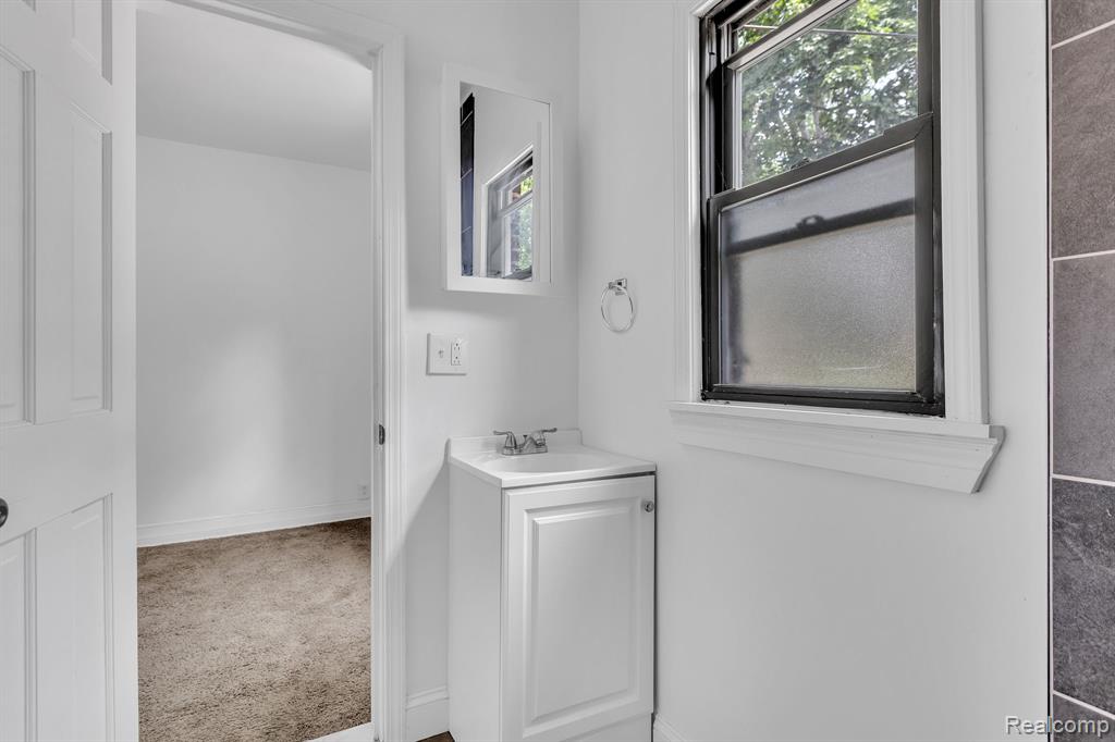 19510 Stratford Road, Detroit, MI 48221 — Photo 26