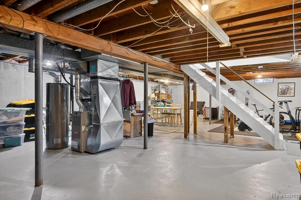 2344 S Circle Drive, Ann Arbor, MI 48103 — Photo 24