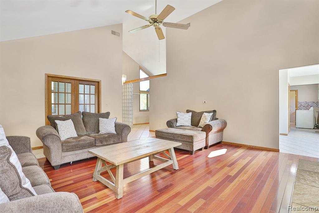 53201 MARANATHA Lane, Wixom, MI 48393 — Photo 16