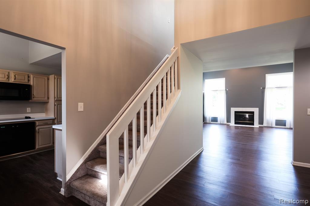 4908 FAIRWAYS Drive, Brighton, MI 48116 — Photo 20