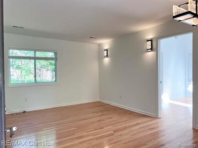 6563 LEYTONSTONE Boulevard, West Bloomfield, MI — Photo 9
