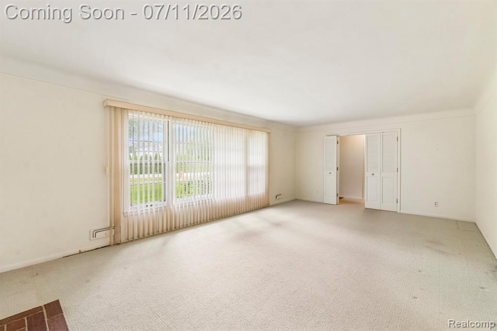 6105 Gilbert Lake Road, Bloomfield Hills, MI 48301 — Photo 5