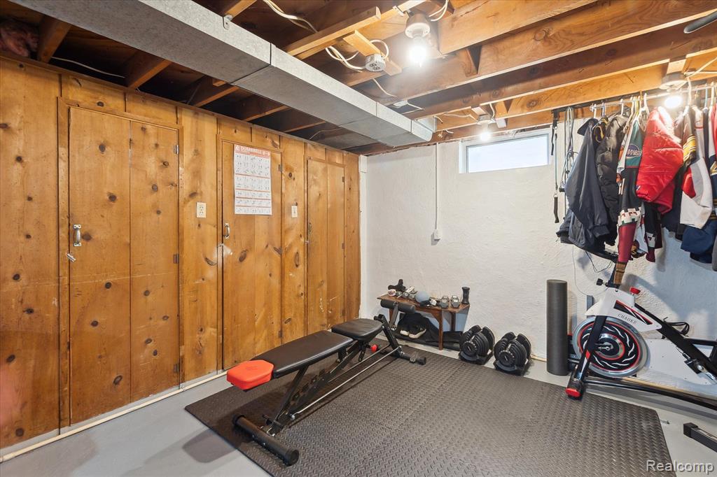 528 JAMES CONNIS Drive, Flushing, MI 48433 — Photo 28