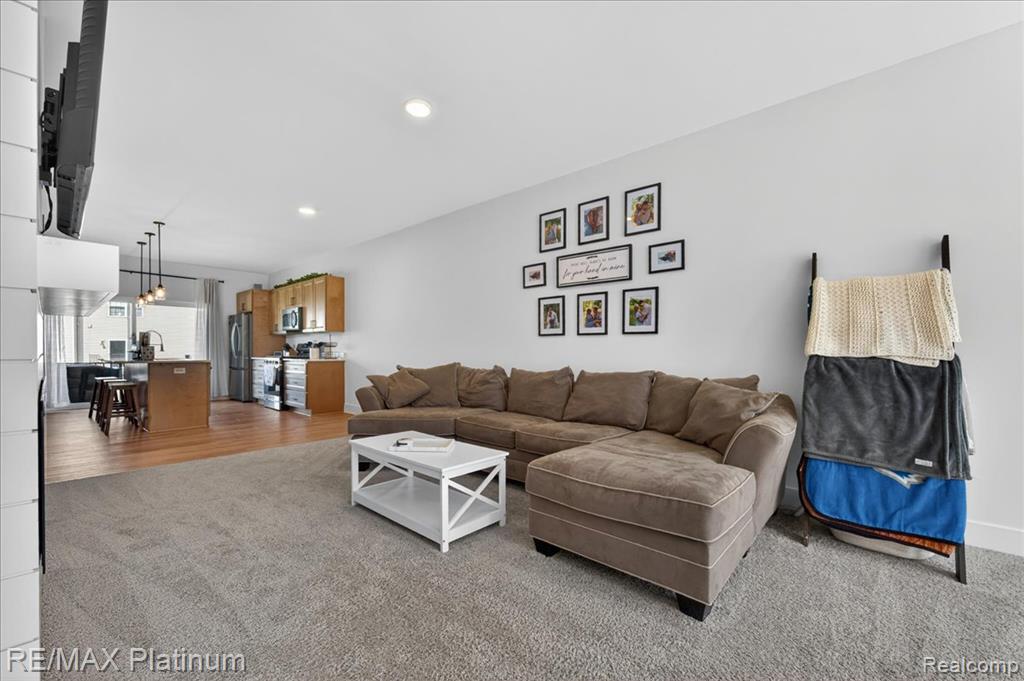 1687 Pinecroft Lane, Howell, MI 48855 — Photo 8
