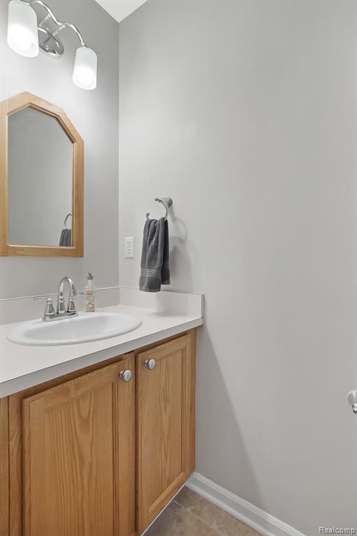 42860 BERKDALE Drive, Belleville, MI 48111 — Photo 8