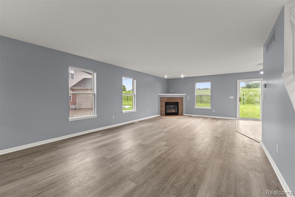 10913 Edlie Circle, Dearborn Heights, MI 48214 — Photo 3