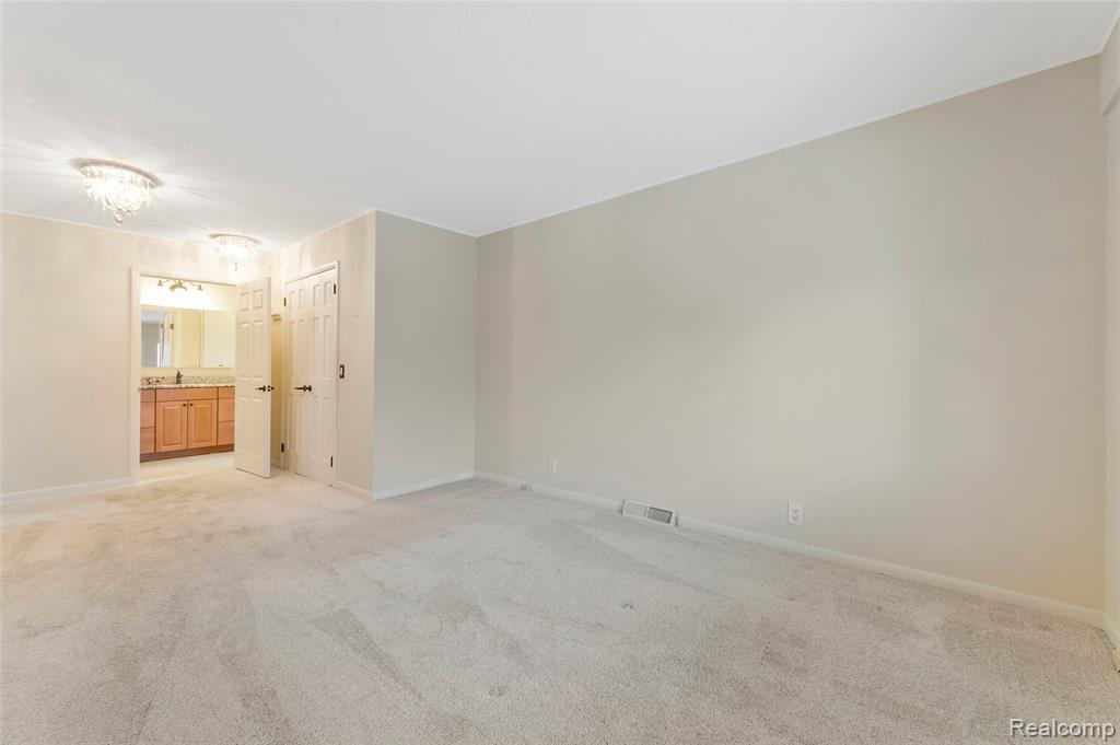 4651 Eddystone Circle, Clarkston, MI — Photo 38