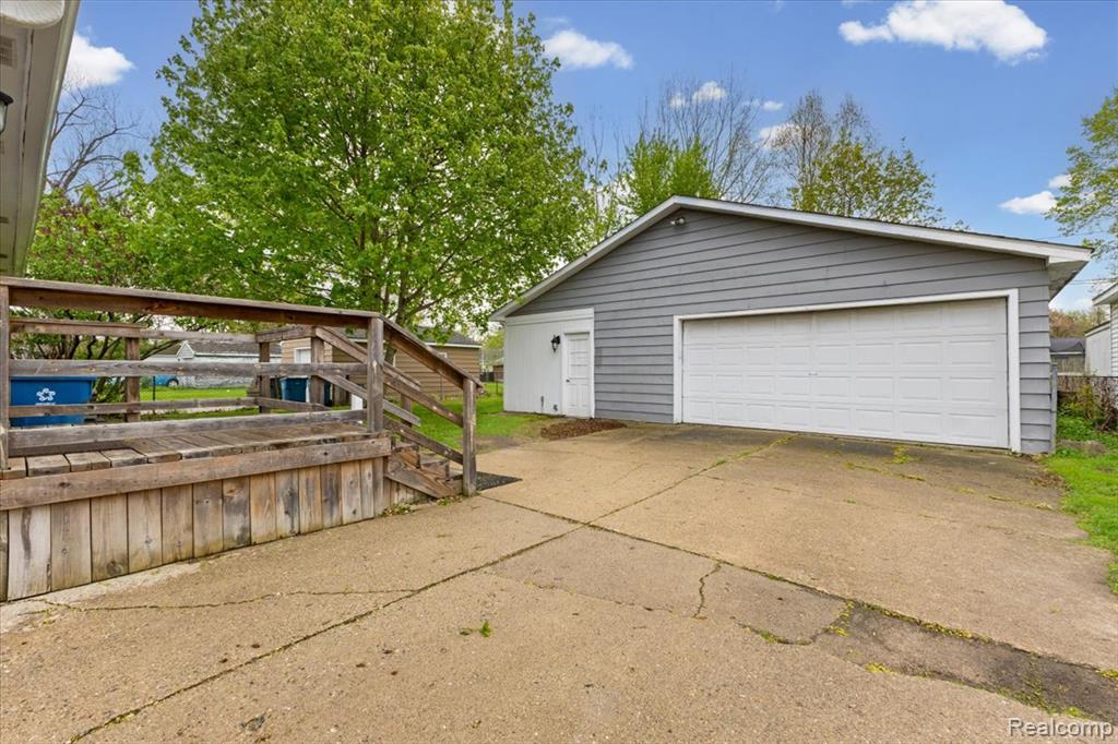 719 Hartner Drive, Holly, MI 48442 — Photo 23