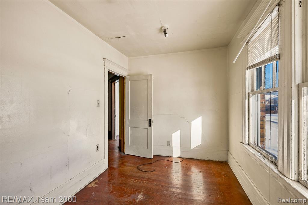 2187 HARDING Street, Detroit, MI 48214 — Photo 17