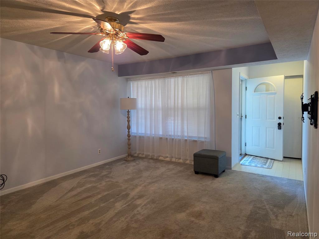 61145 Greenwood Drive, South Lyon, MI 48178 — Photo 4