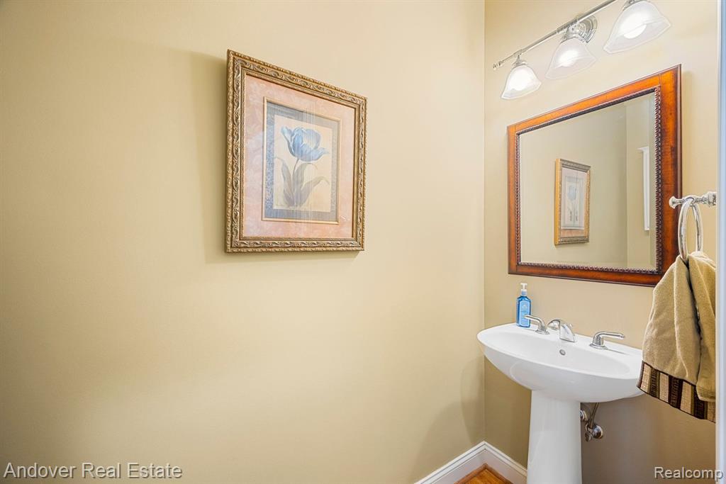 44628 BROADMOOR Circle N, Northville, MI 48168 — Photo 37