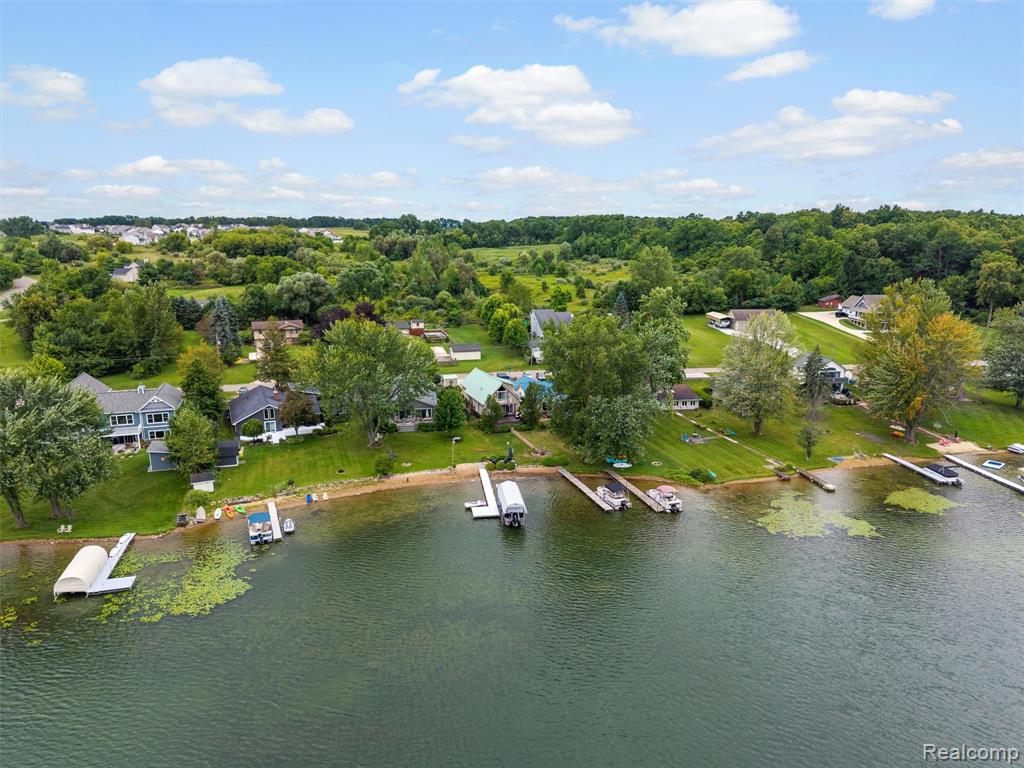 6102 Lakeview Park Drive, Linden, MI 48451 — Photo 36