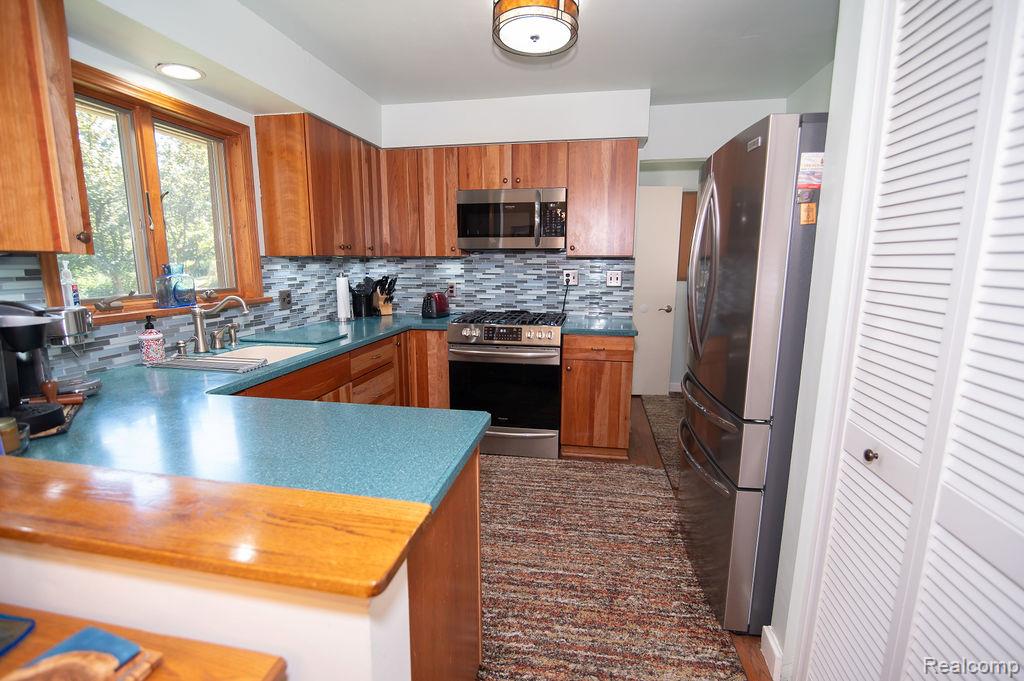 9482 Waterman Drive, Grosse Ile, MI 48138 — Photo 12