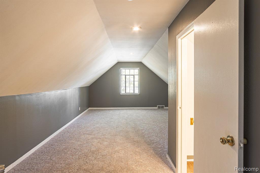 9938 WHITCOMB Street, Detroit, MI 48227 — Photo 23