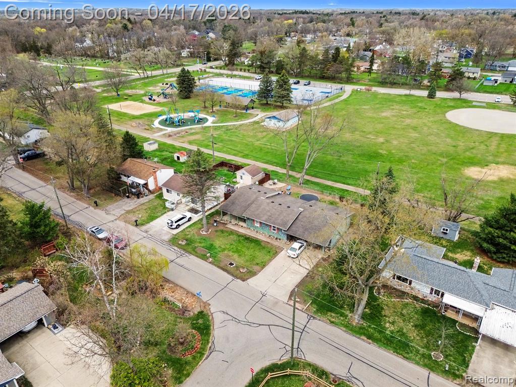 1612 Connecticut Street, Wolverine Lake, MI 48390 — Photo 19