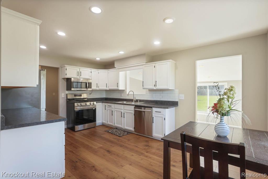 6960 GARFIELD Road, Freeland, MI 48623 — Photo 10