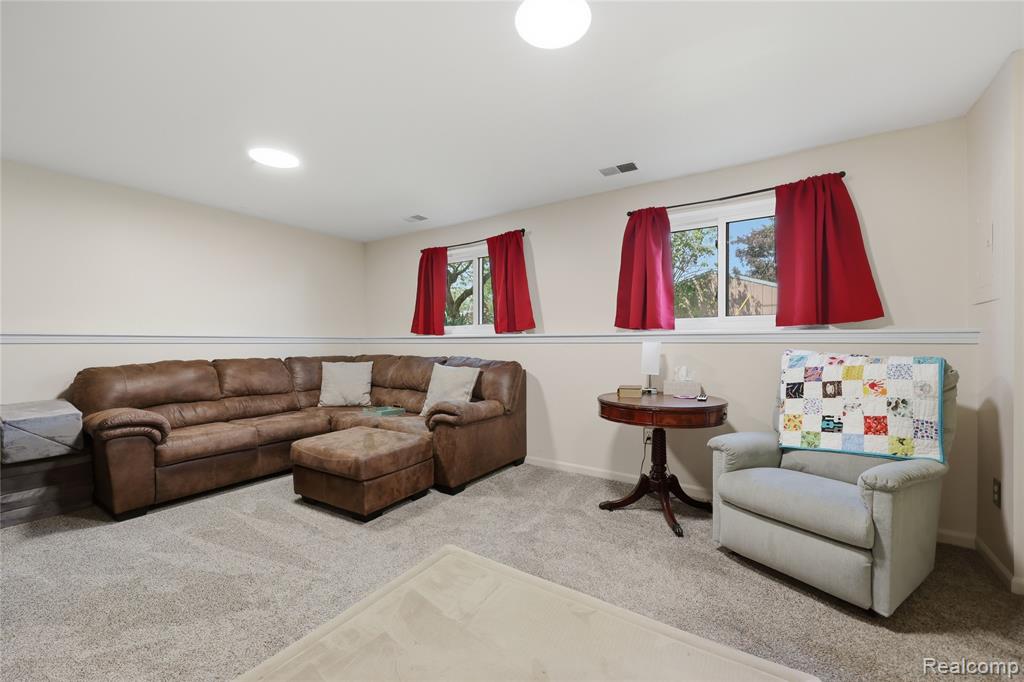 5069 Warmbriar Drive, White Lake, MI 48383 — Photo 25