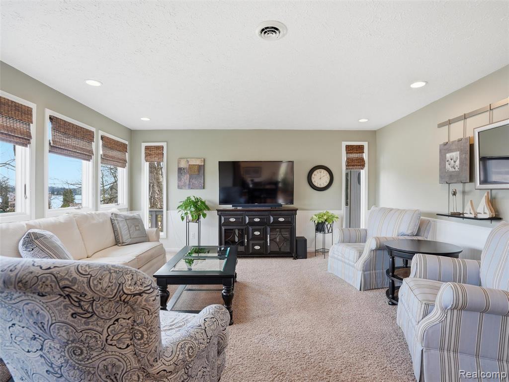 4965 Grover Drive, Brighton, MI 48116 — Photo 20