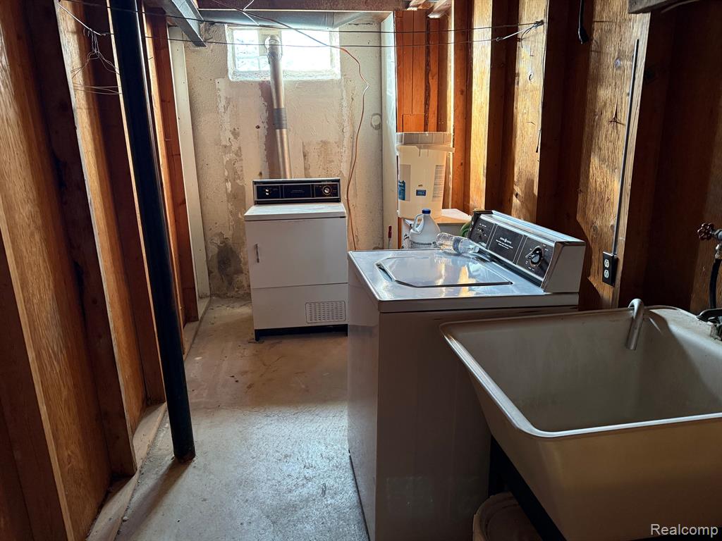 29566 HOOVER Road, Warren, MI 48093 — Photo 15