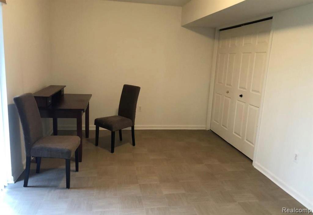 701 CHERRY ORCHARD Road, Canton, MI 48188 — Photo 15