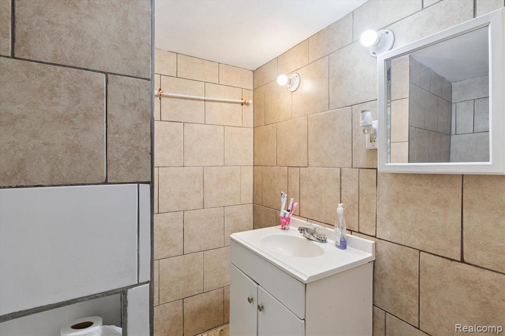 2333/2335 Ferris Street, Detroit, MI 48209 — Photo 24