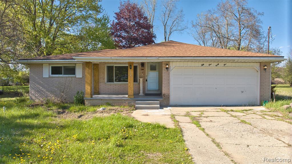 5145 E Mount Morris Road, Mount Morris, MI 48458 — front exterior