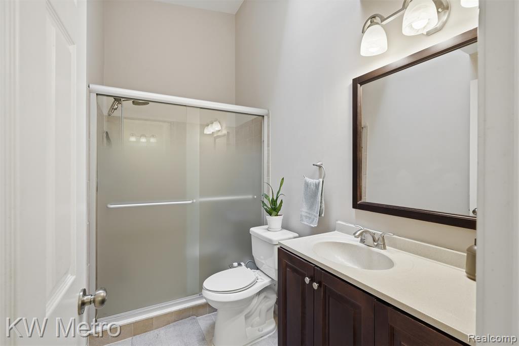 7072 Green Farm Road, West Bloomfield, MI — Photo 22