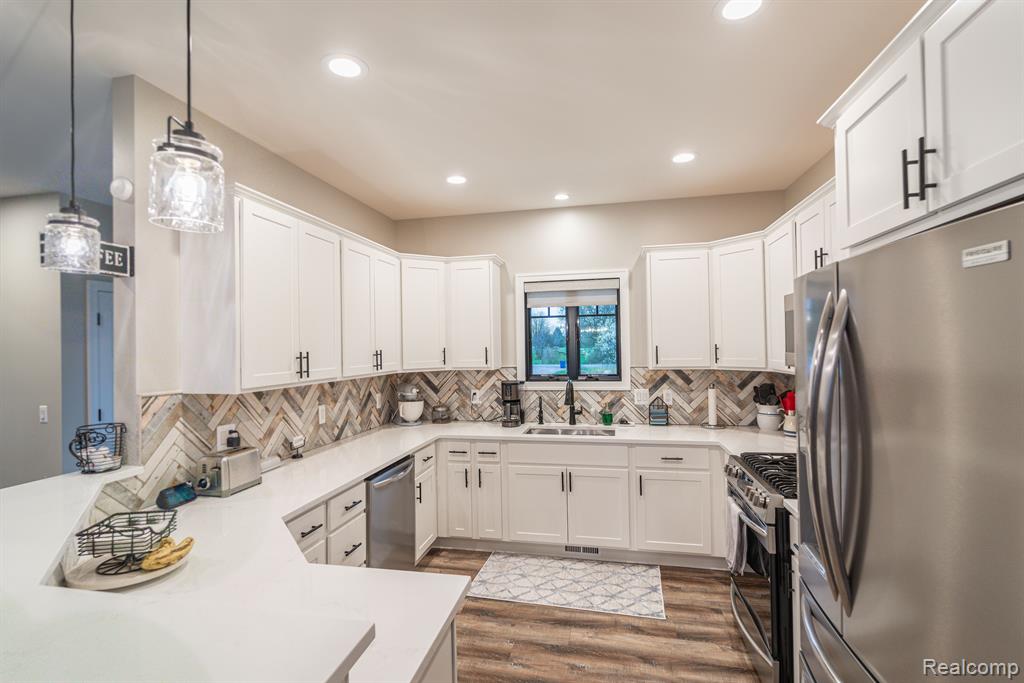 425 CORNEIL Road, Imlay City, MI 48444 — Photo 9