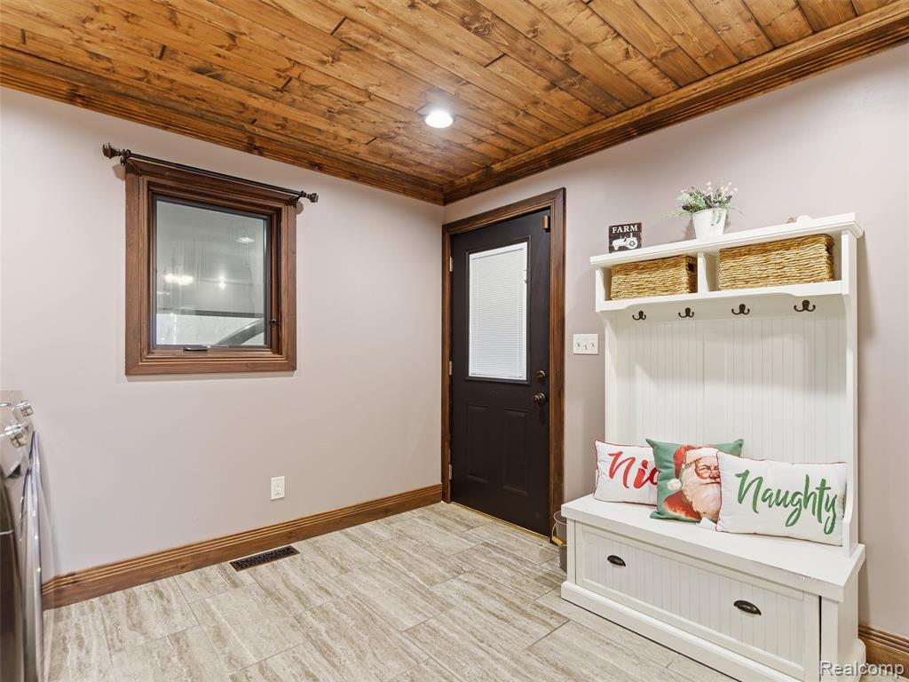 3316 W Newark Road, Lapeer, MI 48446 — Photo 36