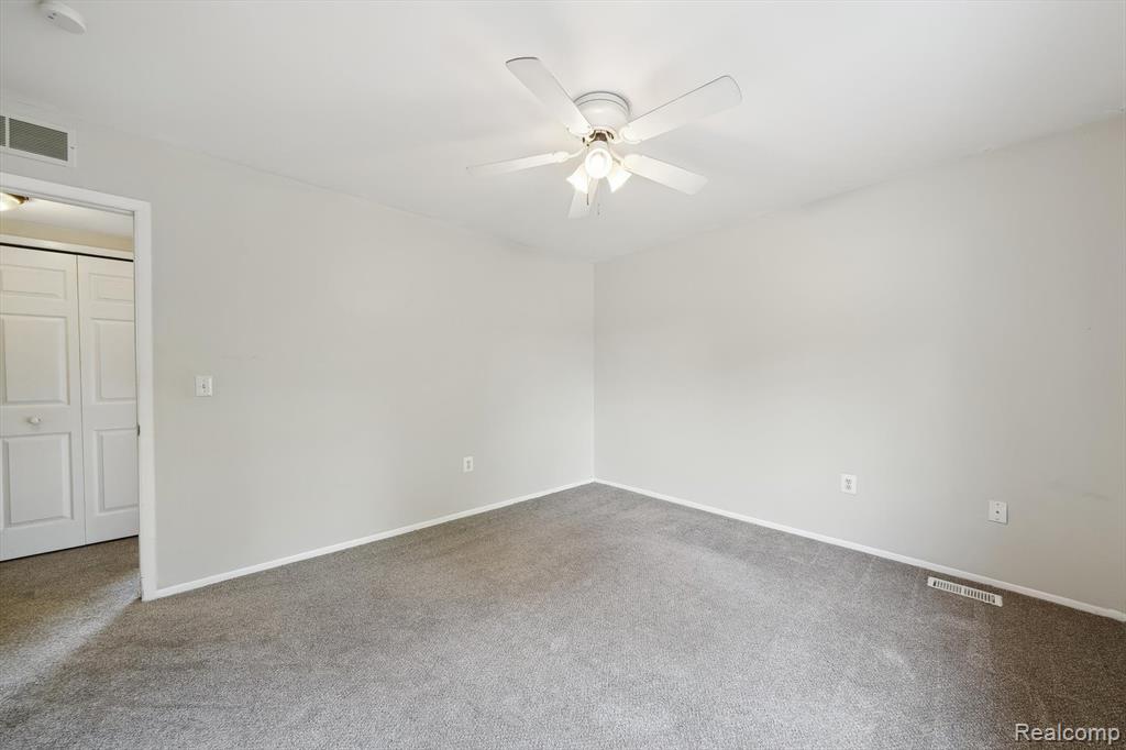 7302 PARKWAY Court, Canton, MI 48187 — Photo 35
