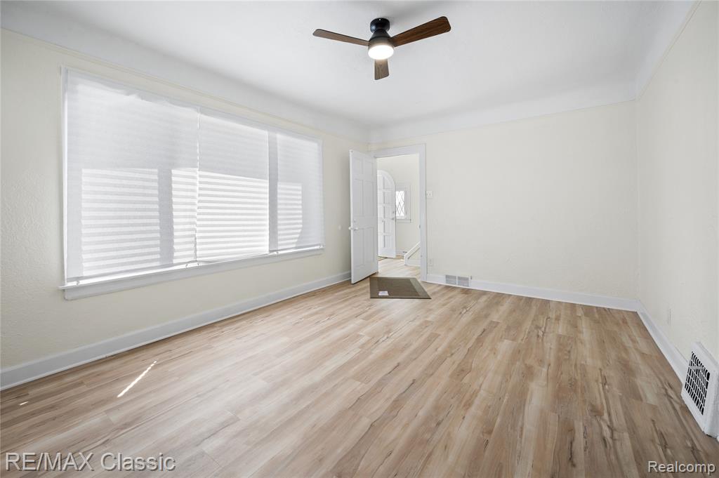 7239 Barrie Street, Dearborn, MI 48126 — Photo 17