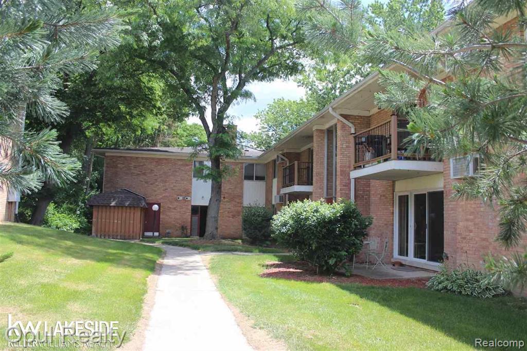 1237 Island Drive, 203, Ann Arbor, MI 48105 — Photo 13