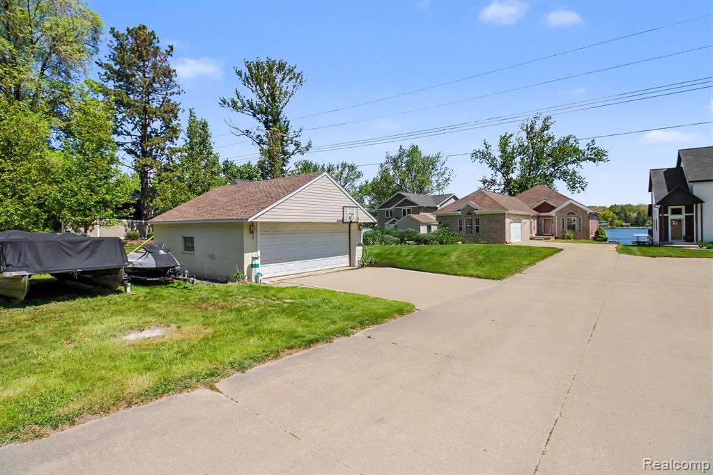 2853 Rubbins Road, Howell, MI 48843 — Photo 2