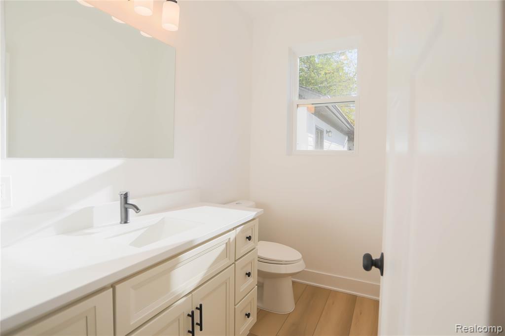 129 South Avenue, Mount Clemens, MI 48043 — Photo 16
