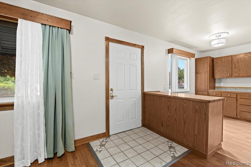 6073 TROY Street, Taylor, MI 48180 — Photo 3