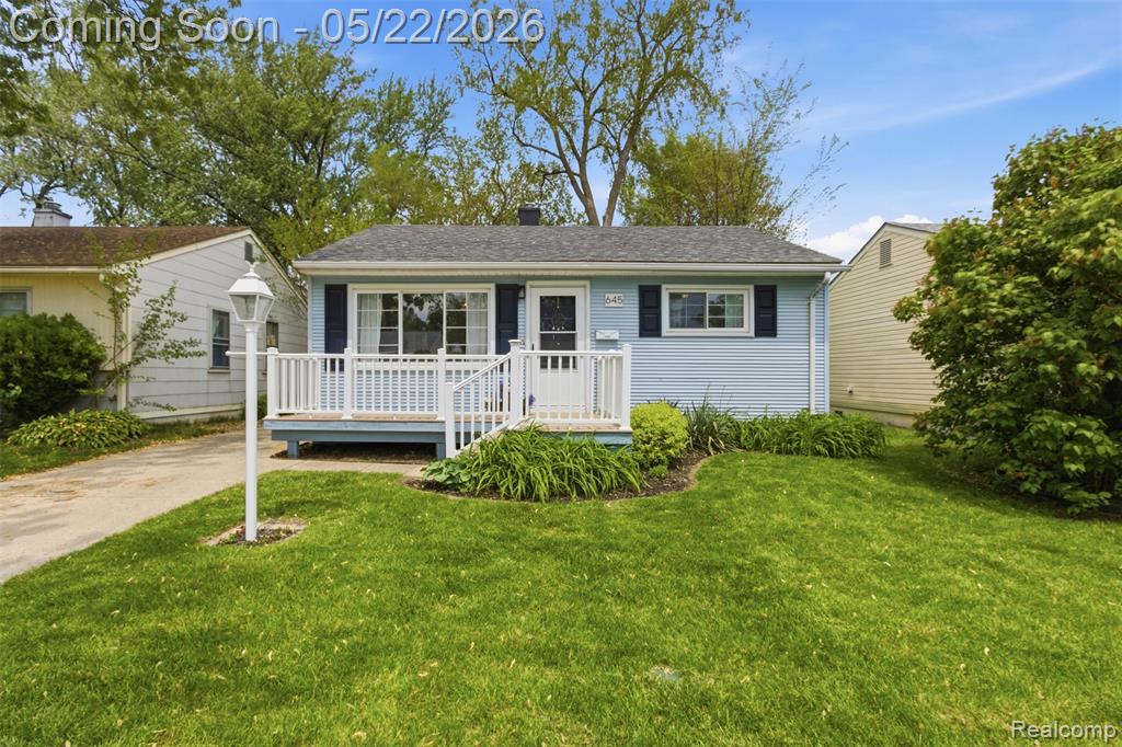 645 E Barrett Avenue E, Madison Heights, MI 48071 — front exterior