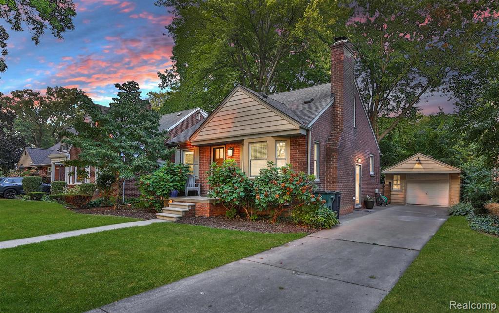 613 S CONNECTICUT Avenue, Royal Oak, MI 48067 — Photo 2