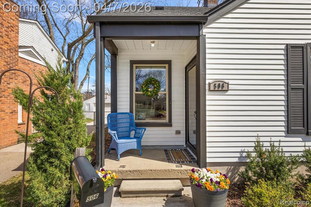 506 N Blair Avenue, Royal Oak, MI 48067 — Photo 2
