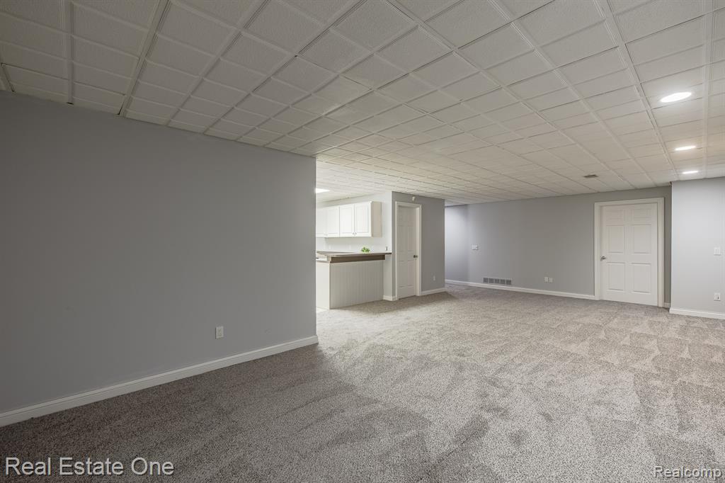 5690 White Lake Road, Clarkston, MI — Photo 42
