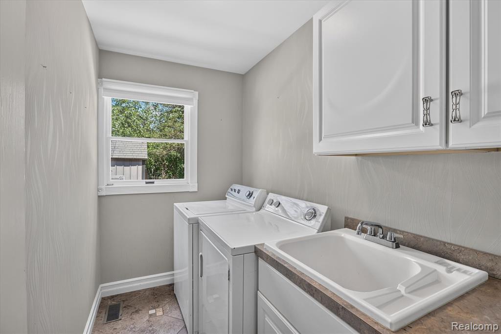 7186 River Road, Flushing, MI 48433 — Photo 14