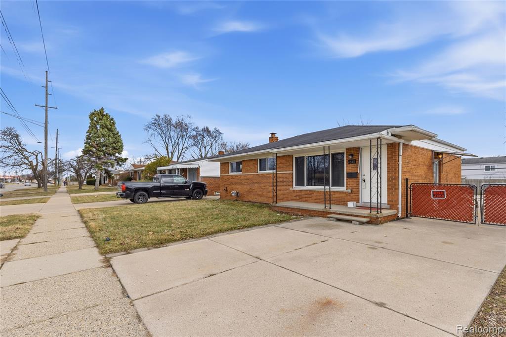 1575 W 13 Mile Road, Madison Heights, MI 48071 — Photo 31