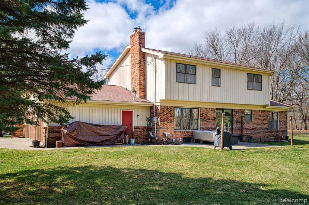 6300 VICTORIA Court, Fenton, MI 48430 — Photo 35