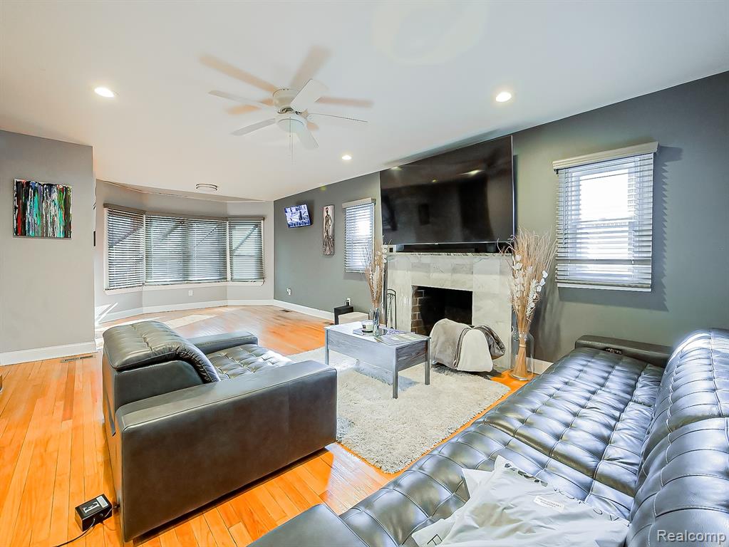 13912 Woodmont Avenue, Detroit, MI 48227 — Photo 3